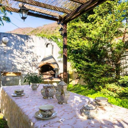 La Casa Sul Fiume Albisola Superiore Exterior foto