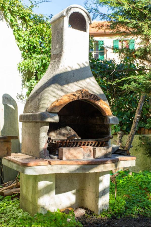 La Casa Sul Fiume Albisola Superiore Exterior foto